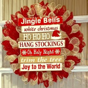 Holiday wreath! Perfect for your front door!